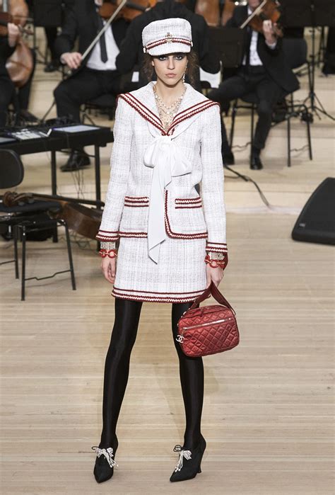 cololare tweed chanel